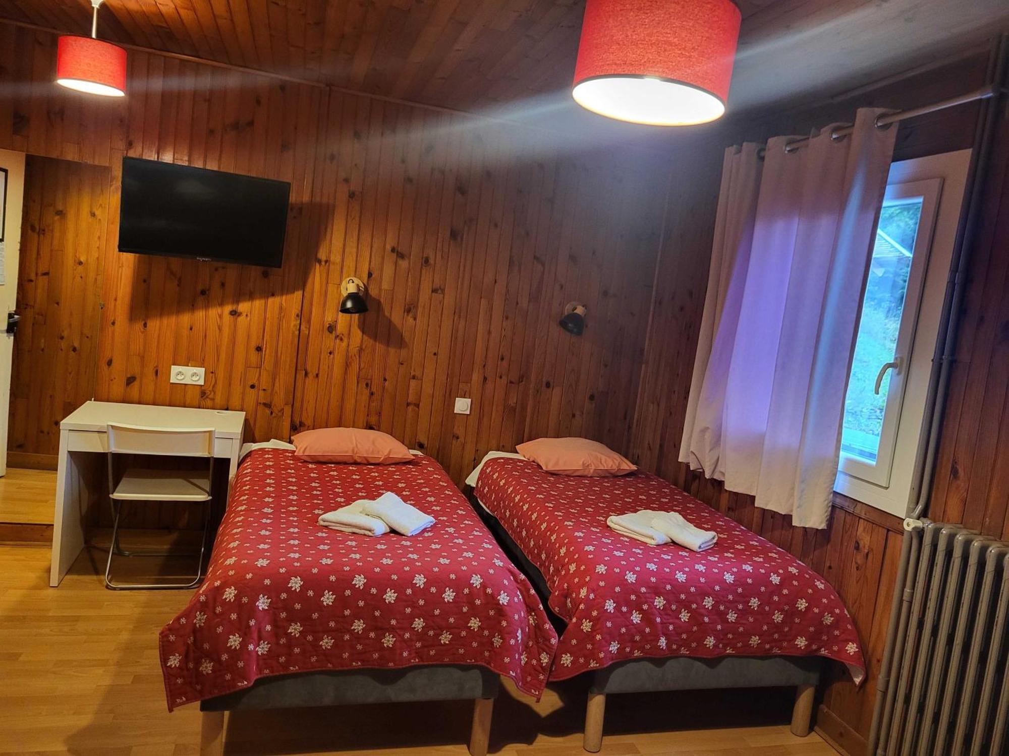 Auberge Restaurant Du Virage 샴루스 외부 사진