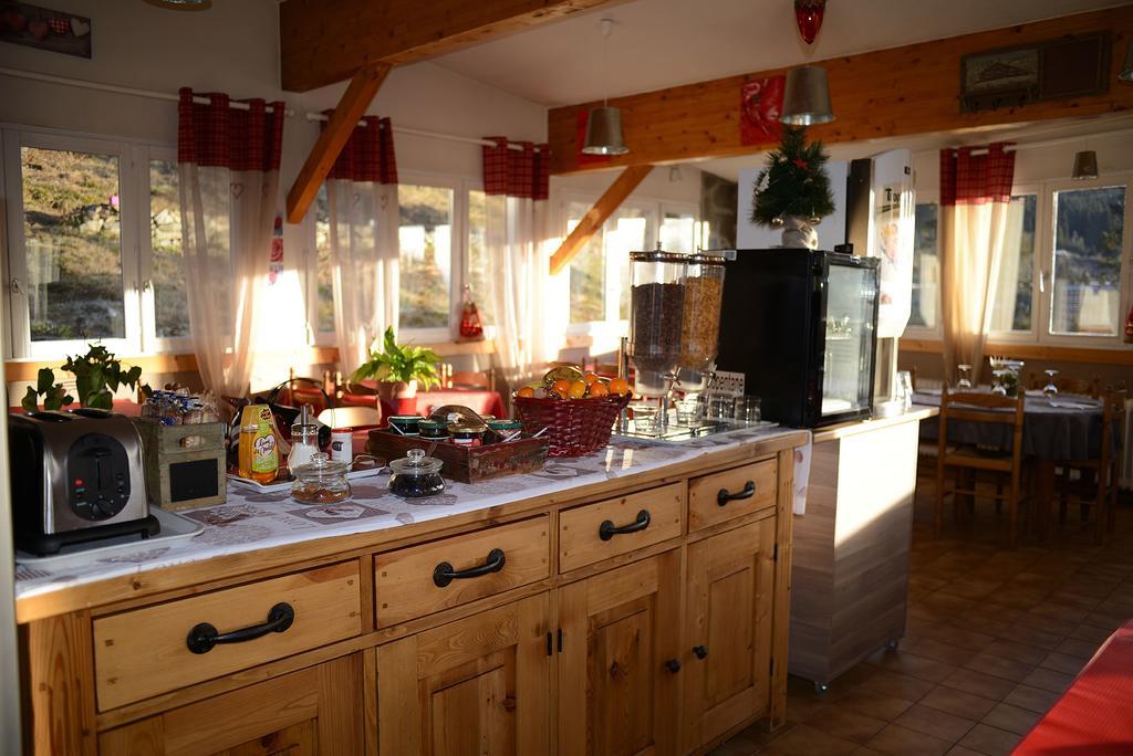 Auberge Restaurant Du Virage 샴루스 외부 사진