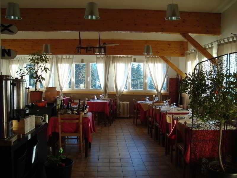 Auberge Restaurant Du Virage 샴루스 외부 사진